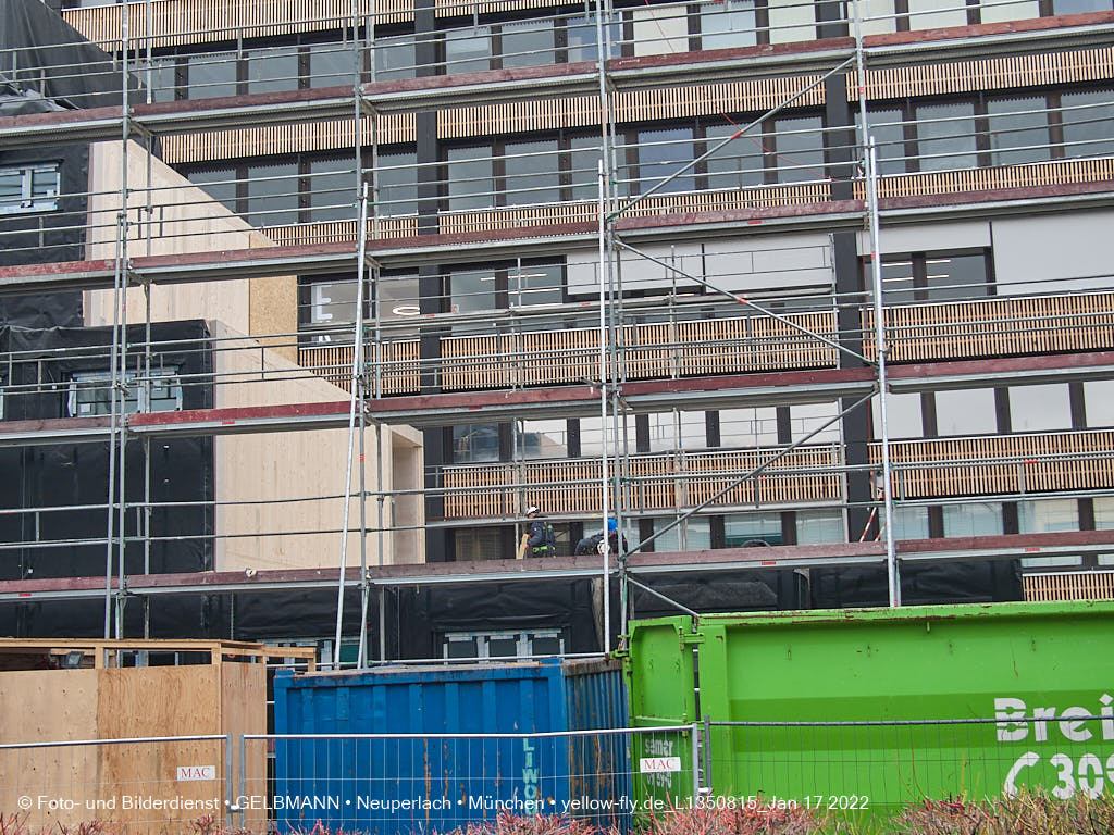 18.01.2022 - Baustelle zur Montessori Schule im Plettzentrum Neuperlach